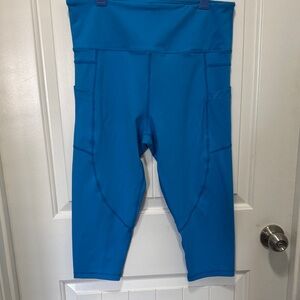 Women's Bright Blue High-Waist Capri Leggings with Pockets